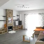 Beautiful Near Port And Castle Apartment